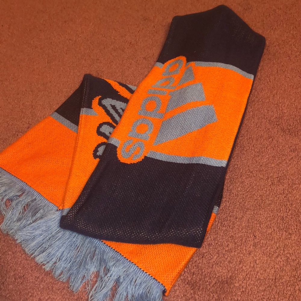 Adidas NYFC scarf